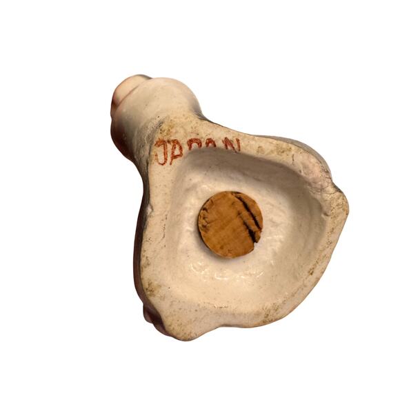 Vtg Skunk Salt & Pepper Shaker Set w/ Cork Stopper Made in Japan Imperfection 3" - Picture 5 of 6
